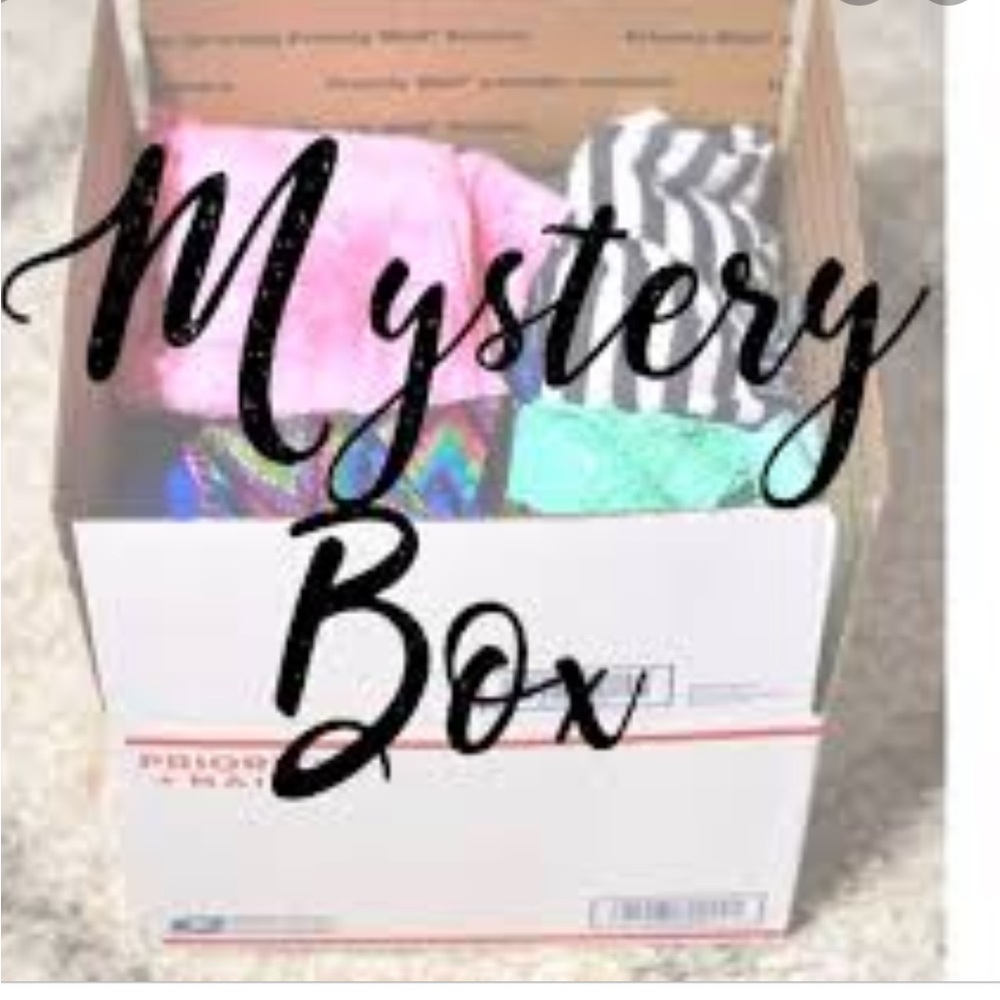 COPY - Mystery box 4 items!